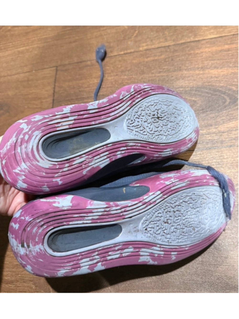 Girls Nike Sneakers Size 5 Big Girl Purple and Pink - Picture 5 of 6